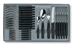 Victorinox 24 Piece Classic Table Set